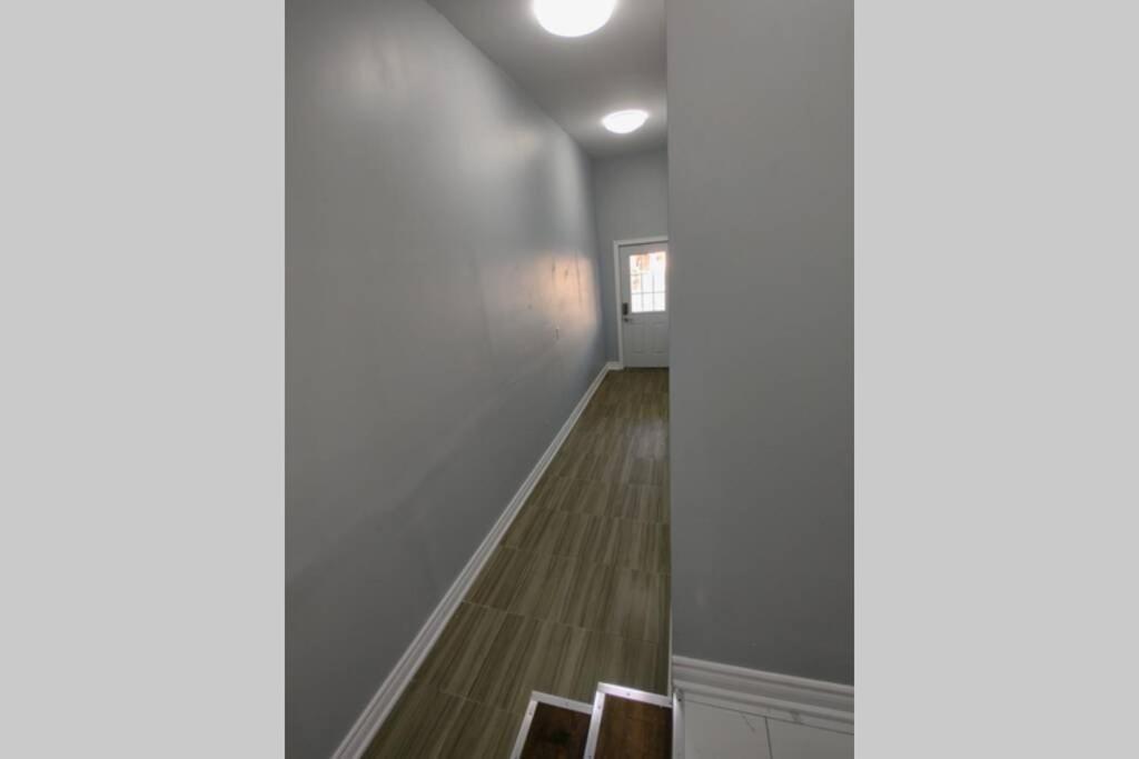 Prestige Accommodation Self-Contained 2 Bedrooms Suite Ajax Exterior photo